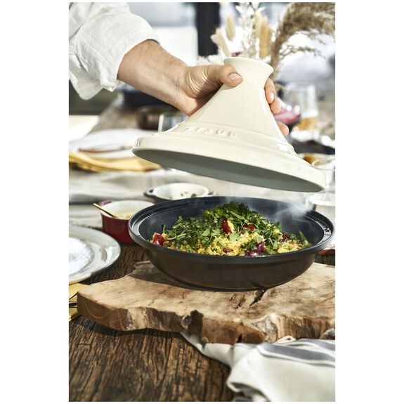Staub Tajine 28 cm, gjutjärn, kräm