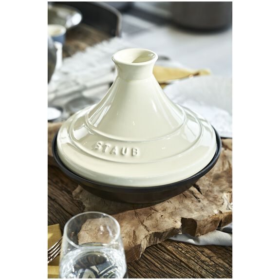 Staub Tajine 28 cm, gjutjärn, kräm