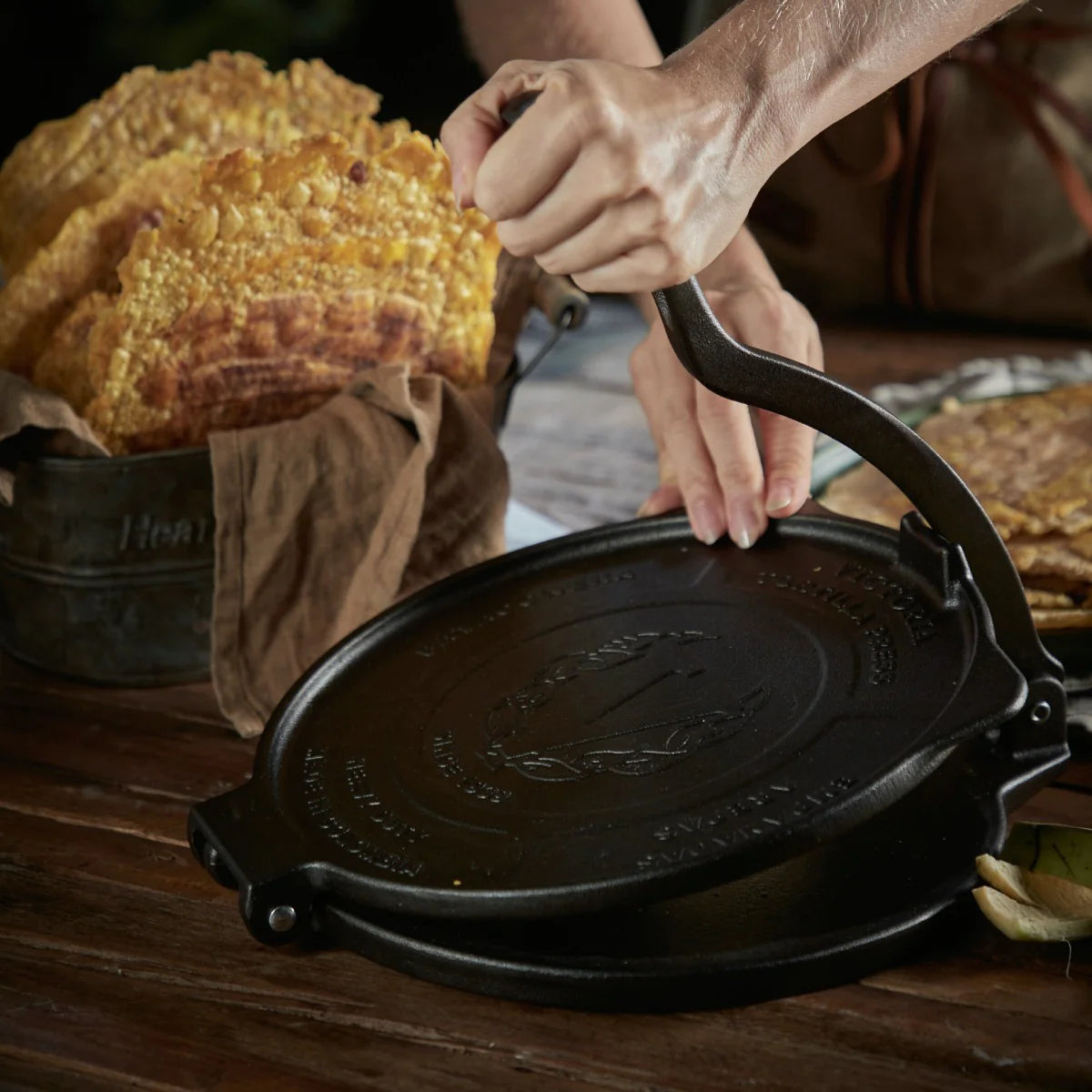 Victoria tortillapress, gjutjärn, 25 cm