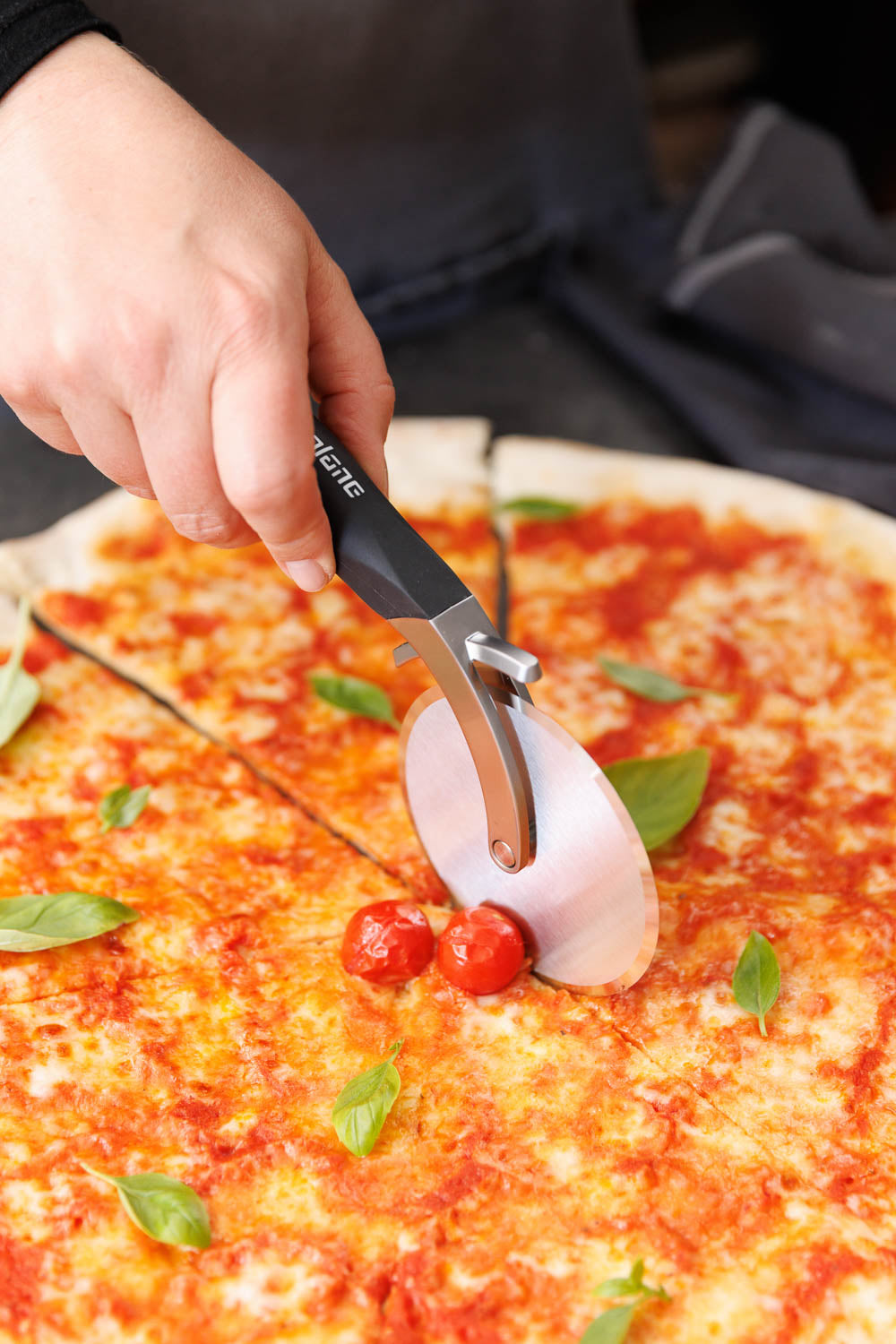 Microplane Professional pizzaleikkuri